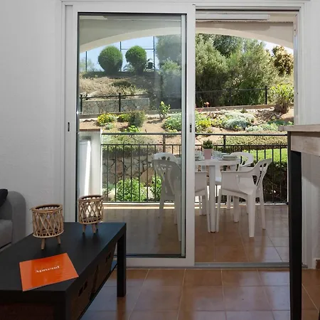 In With Mountain Views *