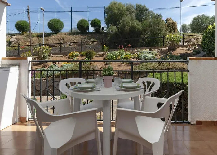 In Near Cap De Creus Park Росас